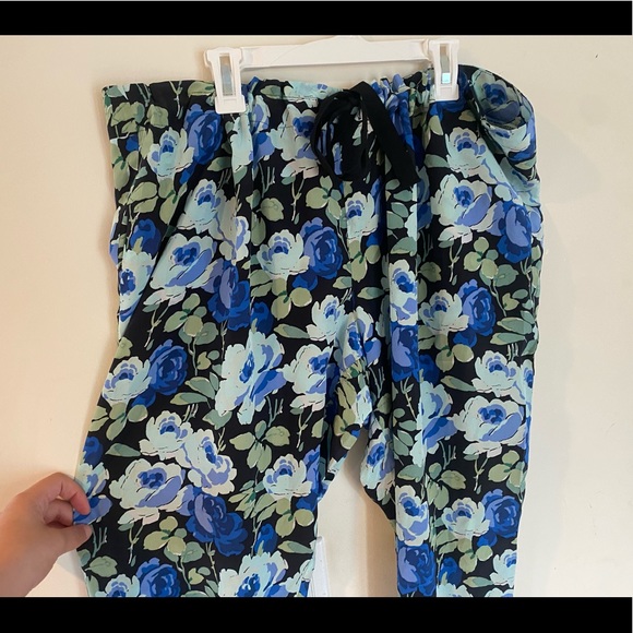 PJK Silk Floral Pants - Picture 5 of 8